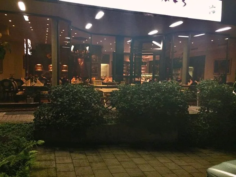 Restaurant Hermes bei Nacht